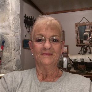 Meet your Posher, Leishia